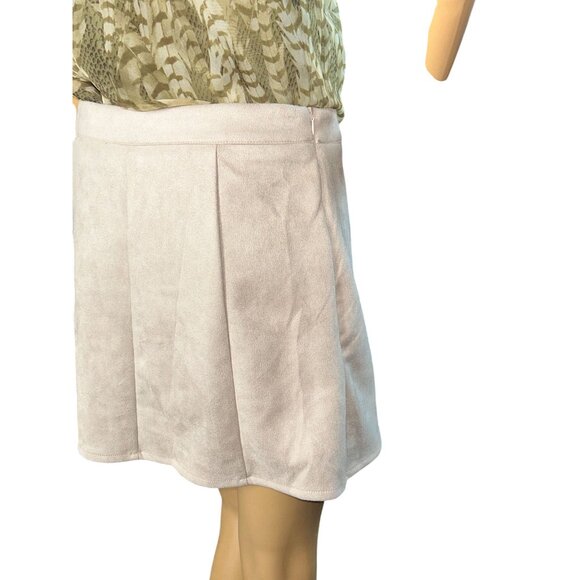 Cupshe Womens Faux Suede Button Front Skirt NWT Medium Old Money Villagecore - Picture 4 of 7